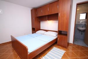 Apartments with parking space Metajna, Pag - 6337