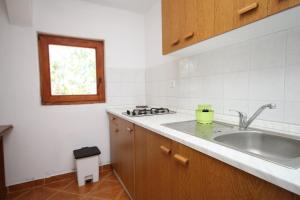 Apartments with parking space Metajna, Pag - 6337