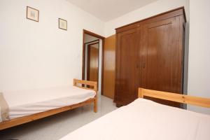 Apartments with a parking space Valbandon, Fazana - 7228