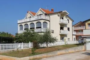 Apartment Novigrad 7037b - Filipac
