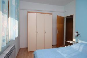Apartments with parking space Valbandon, Fazana - 7215