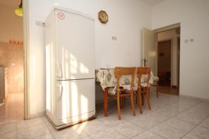 Apartments by the sea Novigrad - 6979