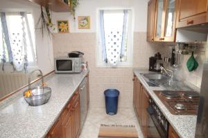 Apartments and rooms with parking space Rovinj - 7170