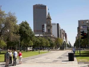 Studio 312 city ex hotel ensuite room with parking