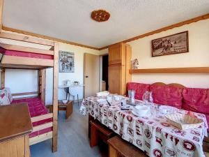 Appartement 2P pour 4, Ski aux pieds, Balcon, Non-fumeur - FR-1-344-928