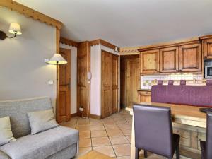Appart au pied des pistes avec piscine, salle de fitness et WiFi - FR-1-455-222