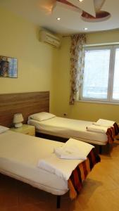 Guest Rooms Kom