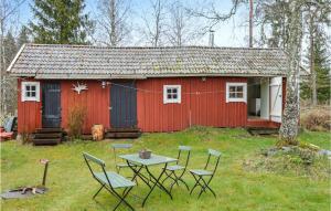 Awesome Home In Hallstavik With Wifi