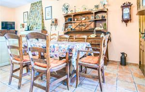 Stunning Home In Villafranca De Cordoba