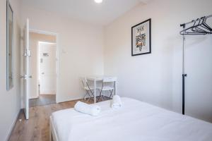 APlaceToStay Central London Apartment, Zone 1 WAT