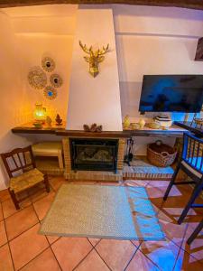 Grazalema - Casita La Calma - Incredible views, Clima Frio-Calor, Wifi & Private Parking optional