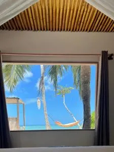 Met House - ثولوسدو