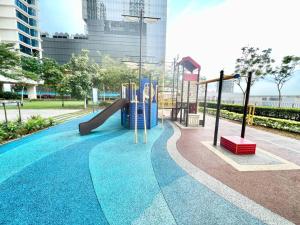 B Setia Alam 1-5 Pax Cozy Home Wifi&TV Studio 3 Beds Trefoil Shah alam