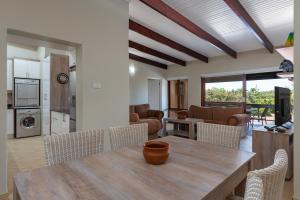 San Lameer Villa 2851 - 2 Bedroom Classic - 4 pax - San Lameer Rental Agency