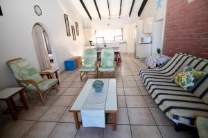 Allesreg B1, Manaba Beach