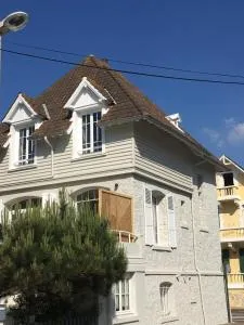 Historic "Touquettoise" villa, located in heart of the village, 100m from the beach, with sunny terrace and private garden - 卡米尔斯