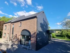 Gîte 'Il y a' 11 à 13 pers #Nature #Familles #Calme #Pas d'abus d'alcool - Grimbiémont