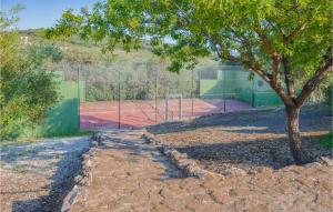 Nice Home In Estepa With Wifi