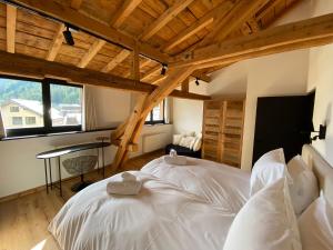 Chalets Le Marti : photos des chambres