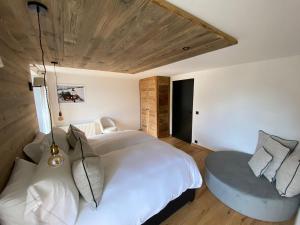 Chalets Le Marti : photos des chambres