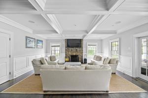 Colonial Hampton Charm