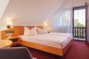 Family Room with Balcony room in Hotel garni Sonnenhof