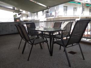 Debbys Central Apartment