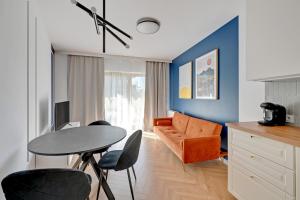 Quiet and large apartment to work and rest-4people