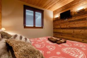 Chalets Alpine Chalet : photos des chambres