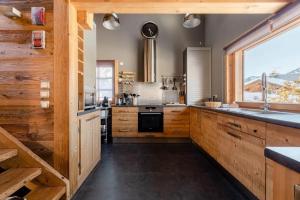 Chalets Alpine Chalet : photos des chambres