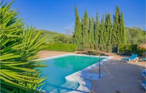 Stunning Home In Estepa With Wifi