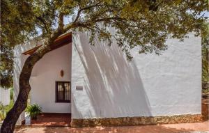 Stunning Home In Estepa With Wifi