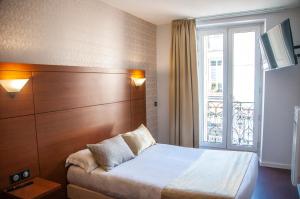 Hotels The Originals City, Hotel Bristol, Le Puy-en-Velay (Inter-Hotel) : photos des chambres