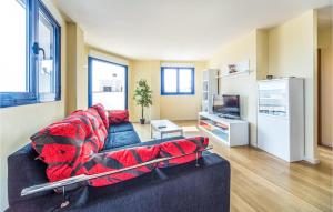 Gorgeous Apartment In Torreblanca