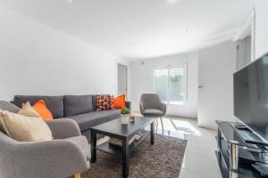 Modern villa with great location