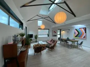 May Road, stylish townhouse - Twickenham