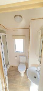Summer Breeze Caravan, PG160 Golden Palm Resort, Skegness