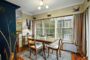 Kohi Family Home With Netflix l Gardens View