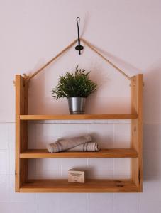 OVGORA - Aretousa sea view room, Kamilari village