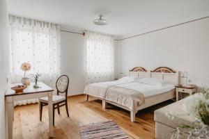 Superior Double or Twin Room room in Casa Krasna Guest House