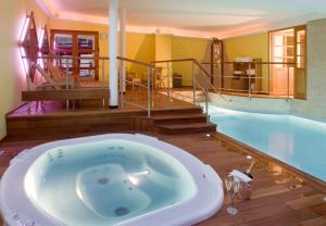Hotels Hotel De La Matelote : photos des chambres