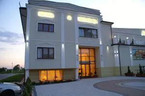 Hotel President - Sobieszyn