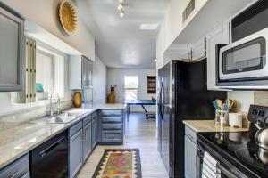 Stylish Tucson Home with Patio and Private Pool!