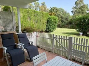 Puerto Banus Apartment near beachfront, big sunny terrace, pool, tennis court, parking & movies projector