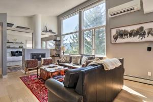Tranquil Avon Vacation Unit with Luscious Views