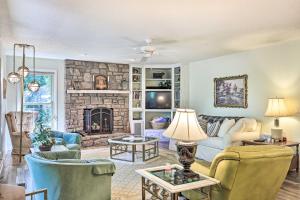 Furnished Deck with Views Hot Springs Cottage