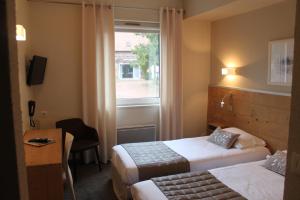 Hotels LOGIS - Le Manoir de Gavrelle : photos des chambres