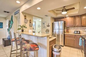 Sea La Vie Sunny Indian Rocks Beach Condo!