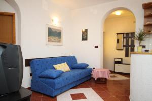 Two-Bedroom Apartment with Terrace and Sea View room in Apartments with a parking space Pag - 6535