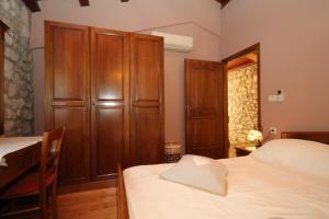 Holiday house with a swimming pool Krsan - Vlasici, Central Istria - Sredisnja Istra - 7686